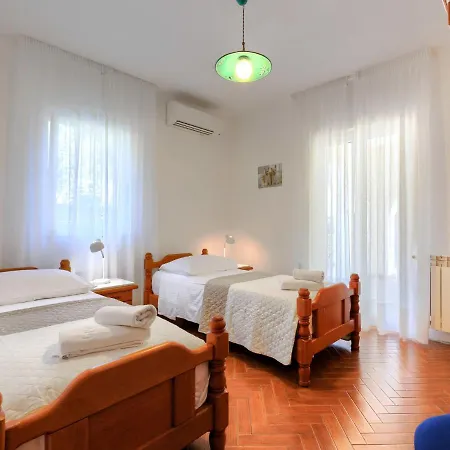 Dina By Interhome Holiday home Trget