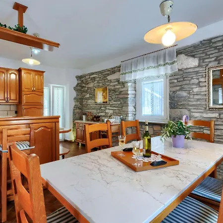 Semesterbostad Dina By Interhome *