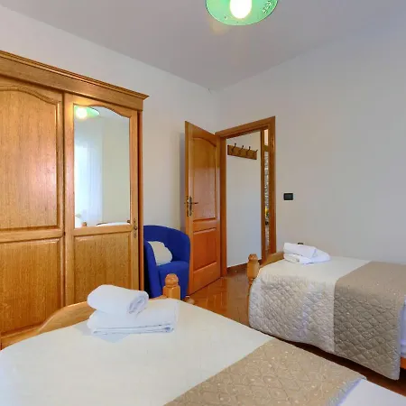 Dina By Interhome 度假居 *