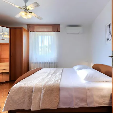 Dina By Interhome 度假居 *