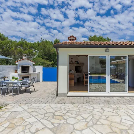 Dina By Interhome Trget