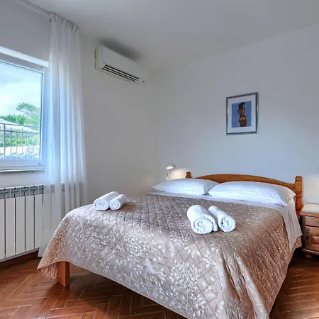 Oliva By Interhome Trget